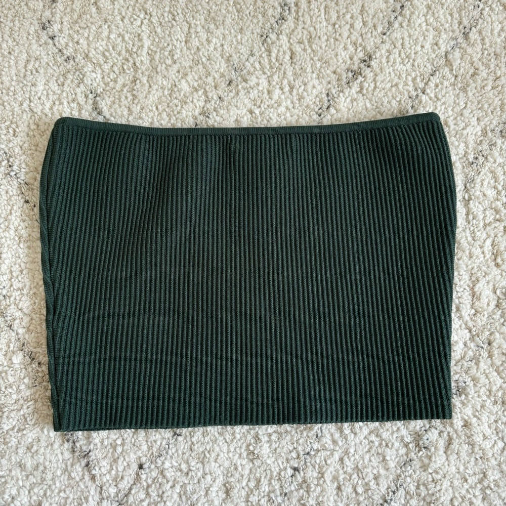 Babaton Knit Green Tube Top - Picture 3 of 3